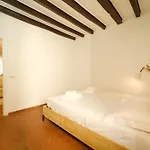 Apartman Borgo Pio By Buddyrent *