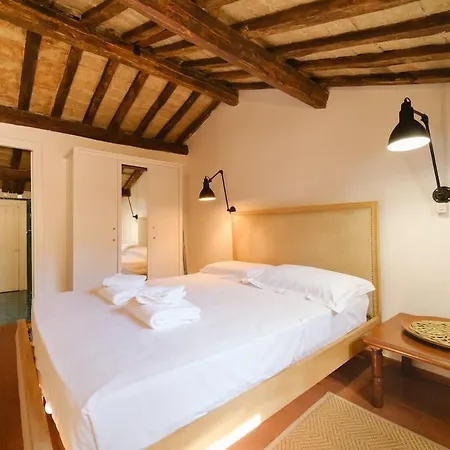 Borgo Pio By Buddyrent Apartment