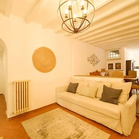 Apartment Borgo Pio By Buddyrent Rome