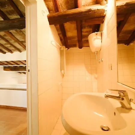 Apartment Borgo Pio By Buddyrent Rome