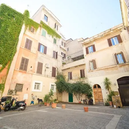 Apartment Borgo Pio By Buddyrent